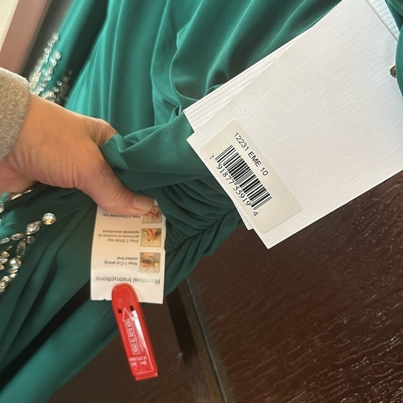 Mac Duggal WOMENS RUCHED EMBELLISHED EVENING DRESS size 10 New with tags - Picture 9 of 11